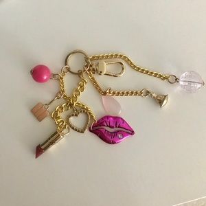 Fashion key chain 👄 👜💕